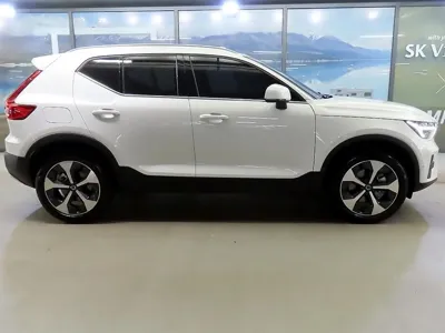 Volvo XC40 2026, 2318 км, за 30488.62 USD