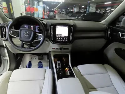 Volvo XC40 2026, 2318 км, за 30488.62 USD - фото 10