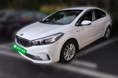 Kia K3 · 2016 год
