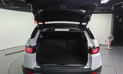 Land Rover Range Rover Evoque 2018, 155043 км, за 7214.13 USD - фото 20