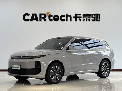 Li Auto Li L6 · 2025 год