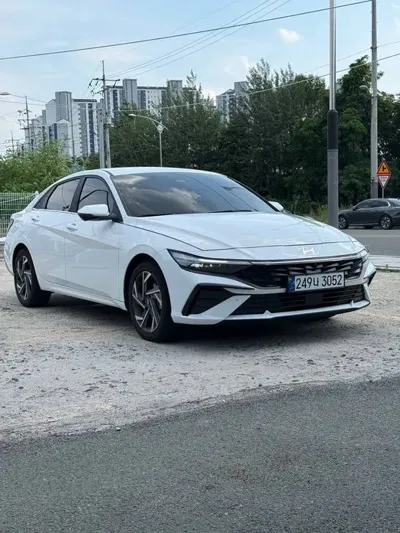 Hyundai Avante 2024, 27560 км, за 18708.15 USD
