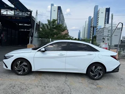 Hyundai Avante 2024, 27560 км, за 18708.15 USD - фото 6