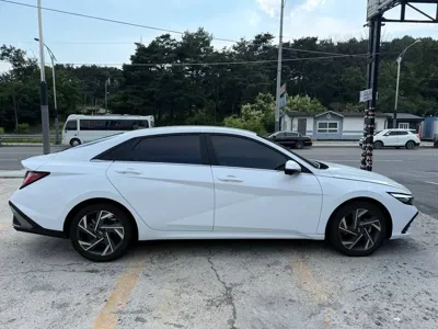 Hyundai Avante 2024, 27560 км, за 18708.15 USD - фото 11
