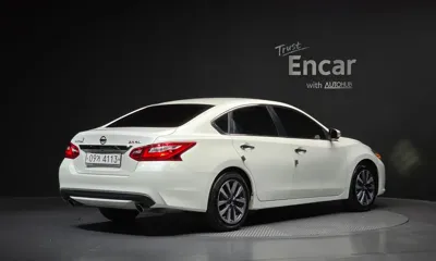 Nissan Altima 2017, 154095 км, за 3445.36 USD
