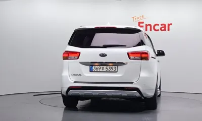 Kia Canival 2018, 108837 км, за 7800.11 USD