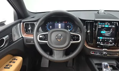 Volvo XC60 2025, 12849 км, за 39072.82 USD - фото 13