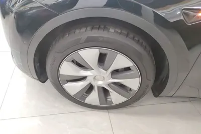 Tesla Model Y 2022, 60000 км, за 25656 USD - фото 10