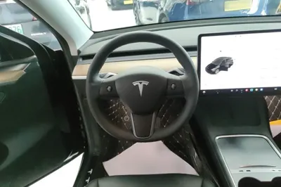 Tesla Model Y 2022, 60000 км, за 25656 USD - фото 13