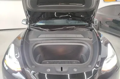 Tesla Model Y 2022, 60000 км, за 25656 USD - фото 24