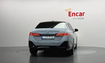 BMW 5-Series 2025, 13786 км, за 44625.43 USD