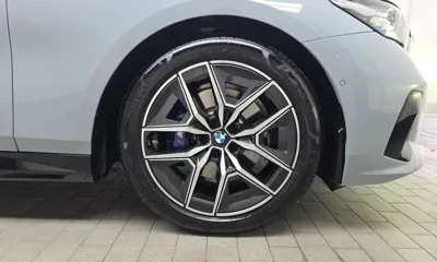 BMW 5-Series 2025, 13786 км, за 44625.43 USD - фото 21