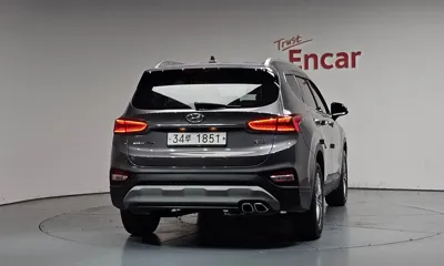 Hyundai Santafe 2019, 54083 км, за 13213.92 USD