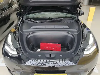 Tesla Model Y 2024, 49900 км, за 26206.08 USD - фото 20