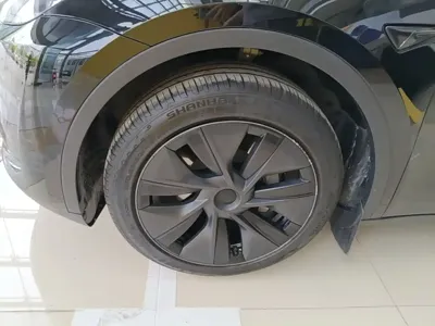 Tesla Model Y 2024, 49900 км, за 26206.08 USD - фото 23