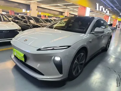 Nio ET5T · 2023 год