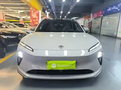 Nio ET5T 2023, 25700 км, за 17161.13 USD