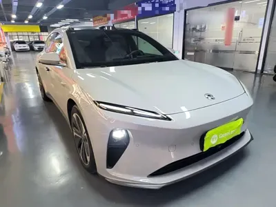 Nio ET5T 2023, 25700 км, за 17161.13 USD