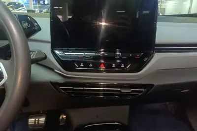 Volkswagen ID.4 X 2024, 57600 км, за 16035 USD