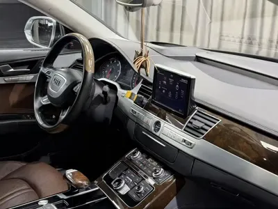 Audi A8 2015, 200000 км, за 31831.84 USD - фото 10