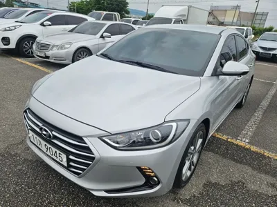 Hyundai Avante · 2018 год