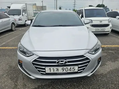 Hyundai Avante 2018, 74485 км, за 6498.83 USD