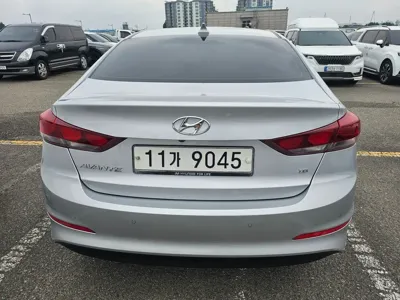 Hyundai Avante 2018, 74485 км, за 6498.83 USD
