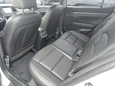 Hyundai Avante 2018, 74485 км, за 6498.83 USD - фото 9