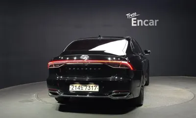 Hyundai Grandeur 2020, 120751 км, за 10921.14 USD