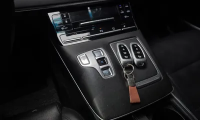 Hyundai Grandeur 2020, 120751 км, за 10921.14 USD - фото 9