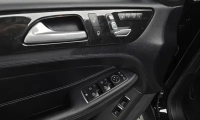 Mercedes-Benz GLS-Class 2018, 92409 км, за 28233.18 USD - фото 17