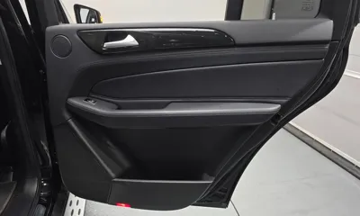 Mercedes-Benz GLS-Class 2018, 92409 км, за 28233.18 USD - фото 28