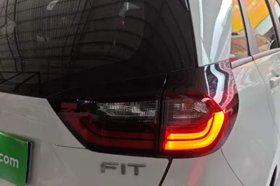 Honda Fit 2021, 29200 км, за 9958 USD - фото 10
