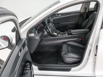 Kia K5 2022, 95789 км, за 9413.69 USD - фото 9