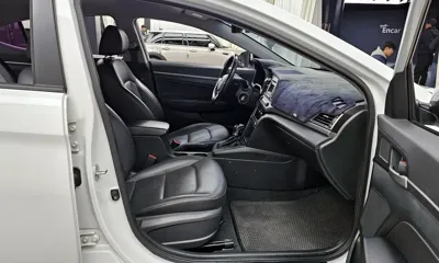 Hyundai Avante 2016, 179318 км, за 3908.8 USD - фото 11