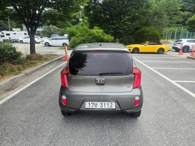 Kia Morning 2015, 160000 км, за 1641.07 USD
