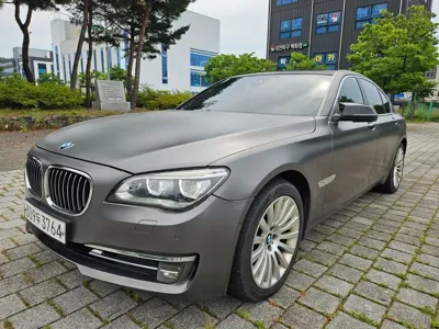 BMW 7-Series 2014, 323080 км, за 3835.4 USD