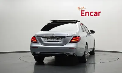 Mercedes-Benz E-Class 2019, 55780 км, за 12228.99 USD