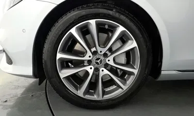 Mercedes-Benz E-Class 2019, 55780 км, за 12228.99 USD