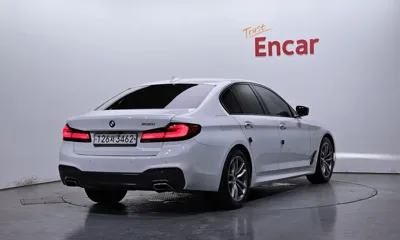 BMW 5-Series 2017, 135952 км, за 13543.98 USD