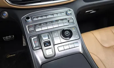 Hyundai Santafe 2022, 97865 км, за 16677.53 USD - фото 9