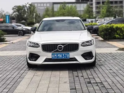 Volvo S90 2019, 98000 км, за 14726.4 USD
