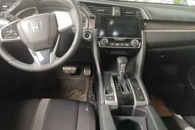 Honda Civic 2019, 45100 км, за 12095 USD - фото 11
