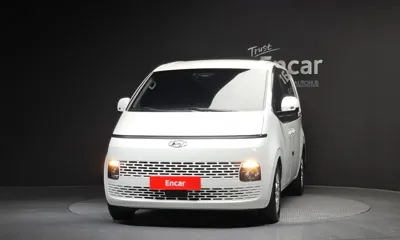 Hyundai Staria 2022, 3850 км, за 16385.86 USD