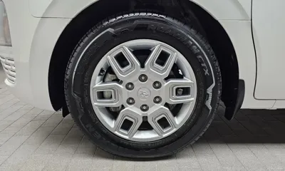 Hyundai Staria 2022, 3850 км, за 16385.86 USD