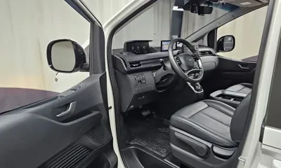 Hyundai Staria 2022, 3850 км, за 16385.86 USD - фото 10