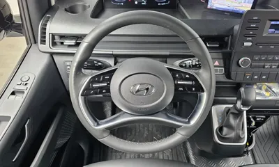 Hyundai Staria 2022, 3850 км, за 16385.86 USD - фото 13