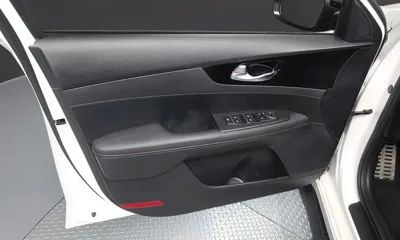 Kia K3 2019, 118180 км, за 7488.44 USD - фото 24