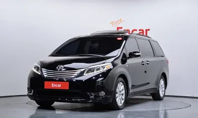 Toyota Sienna · 2017 год