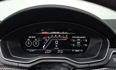 Audi RS5 2023, 12244 км, за 55170.13 USD - фото 8